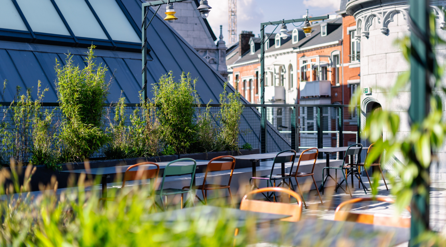 La terrasse du Rooftop au soleil