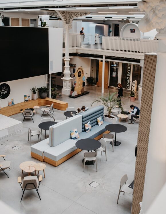 Nos salles et espaces événementiels - La Halle (mode coworking)