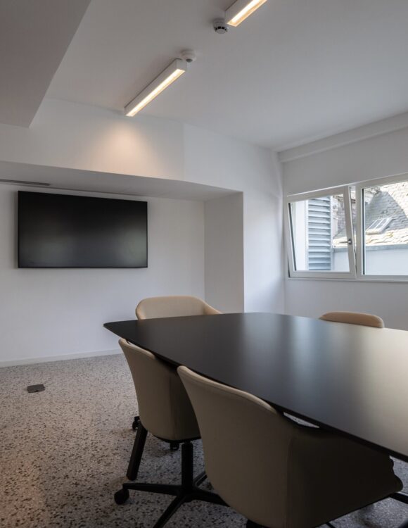 Photo d'une salle de réunion de 6 personnes à la Madeleine